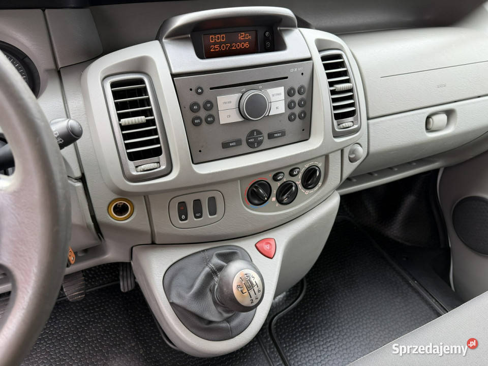 Opel Vivaro 20 115 L1H1 Furgon Blaszak ABS Widełki
