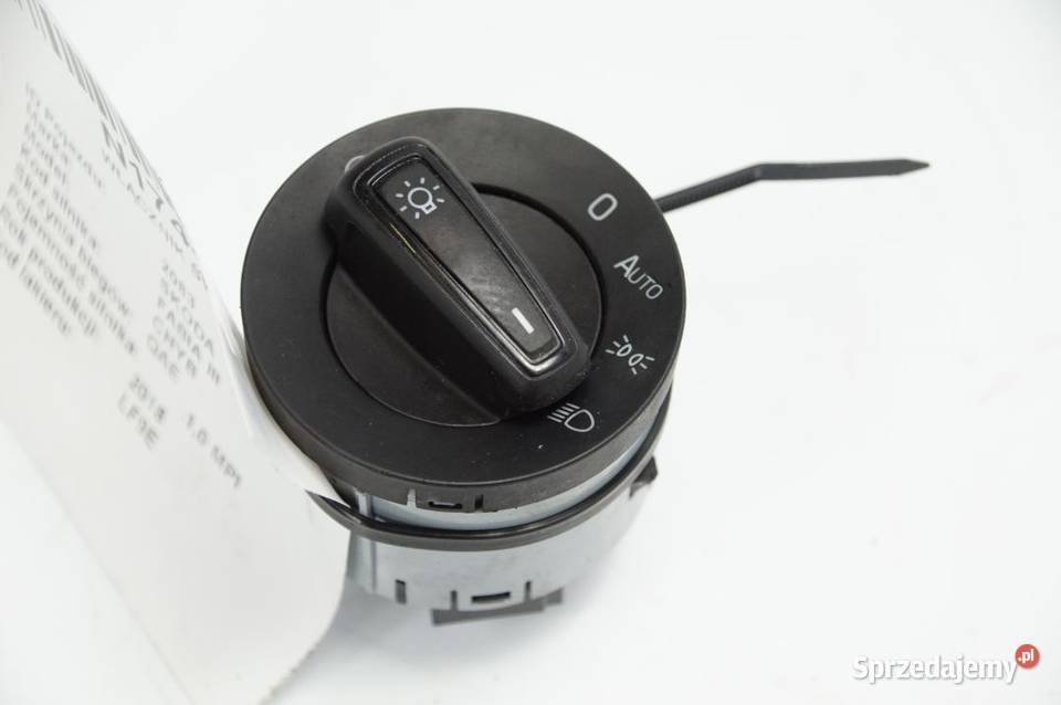 WŁĄCZNIK ŚWIATEŁ SKODA FABIA III 5E0941431E Lipno