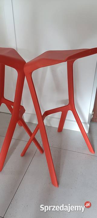 Piękne designerskie czerwone hokery barowe Warszawa