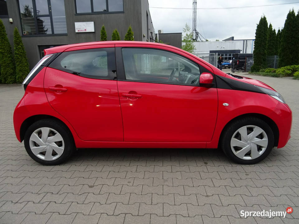 Toyota Aygo 10 VVI XPLAY Samochód w super stanie Łódź sprzedam