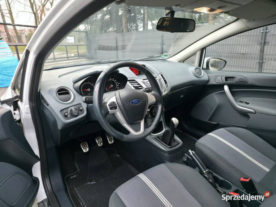 Ford Fiesta 125 Benzyna Serwisowany Gwarancja Zarejestrowany w Polsce
