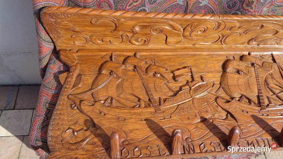 wieszak rzeźbiony motyw marynistyczny statki Strzelno