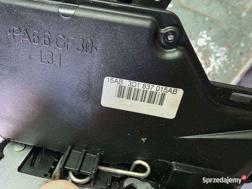 Zamek drzwi 3D1837015AB 3D1 837 015 AB VW Golf i osobowe lubelskie Pszczela Wola
