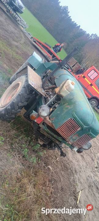 Traktorek 4x4 es Papaj ciapek Turek