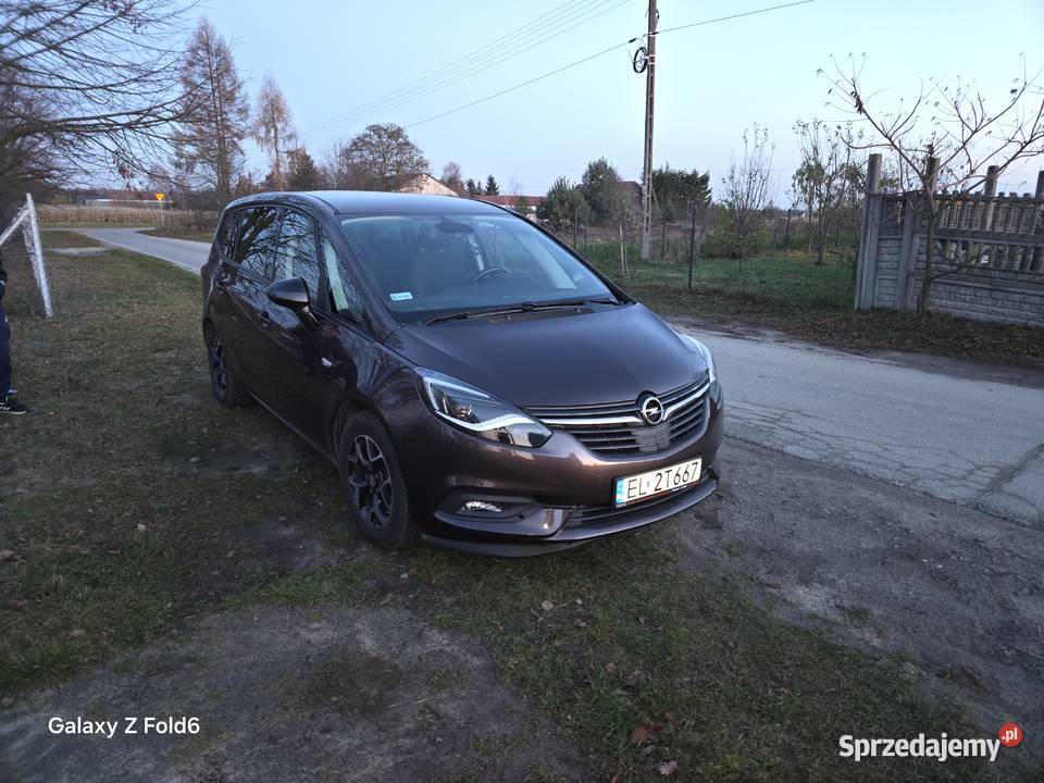 Wersja poliftowa lampy le niski przebieg gaz Zafira łódzkie Łódź sprzedam