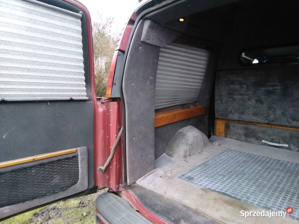 CHEVROLET SAVANA STARCRAFT LX 65d 2000r 360000km Września