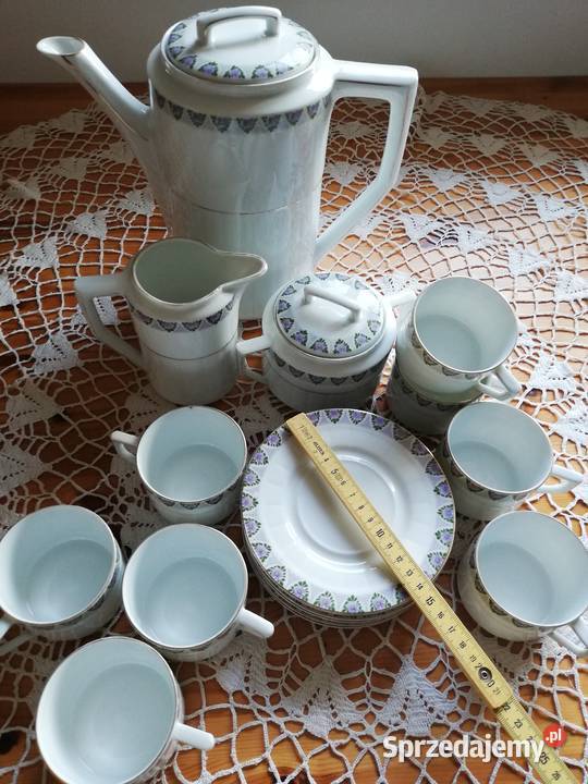 Zestaw starej sygnowanej porcelany Ropa