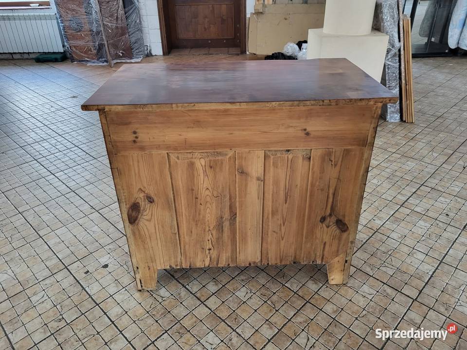 Antyczna komoda z trzema szufladami