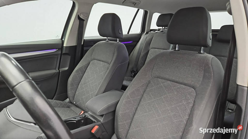 Volkswagen Golf VIII 20 TDI Life Z Polskiego światła do jazdy dziennej mazowieckie Warszawa