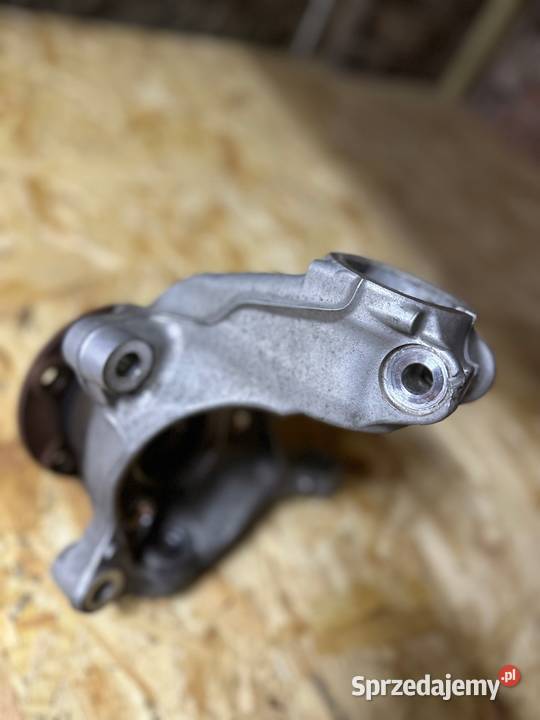 Volkswagen OE 5Q0407258A zwrotnica prawa Q3 Zawieszenie i amortyzacja dolnośląskie Mirsk