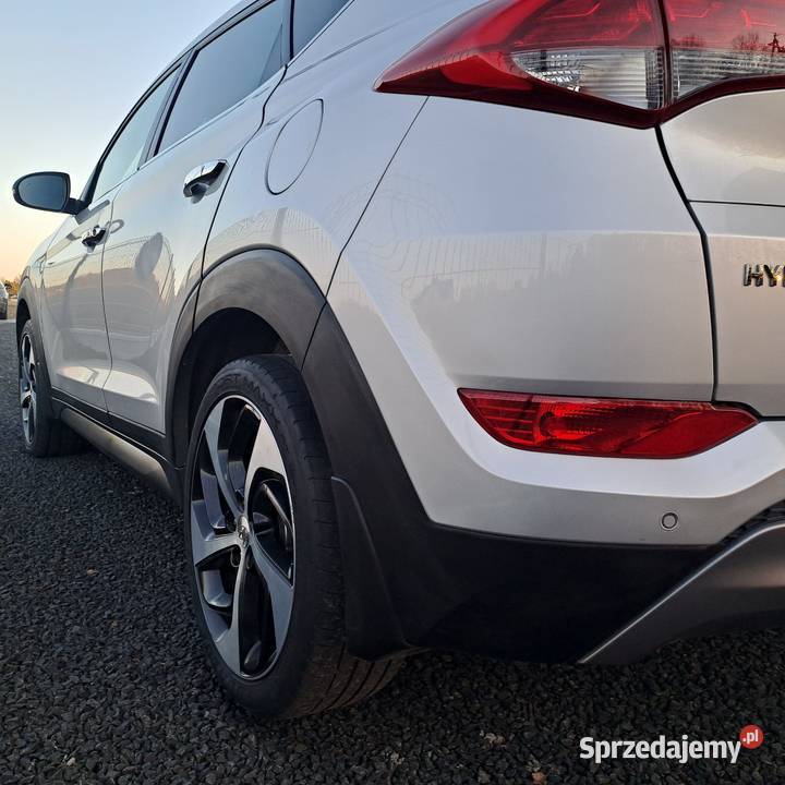 Hyundai Tucson Benzyna 16 Napęd 4x4 Full czujnik parkowania małopolskie Babice
