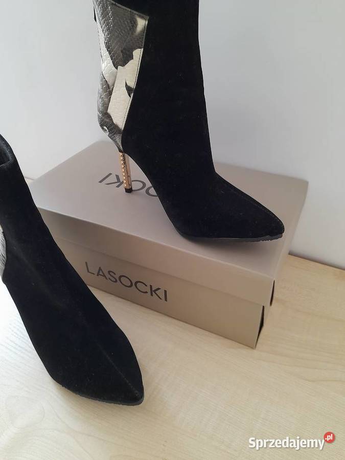 Zamszowe czarne botki Vero Cuoio 37 Bogatynia