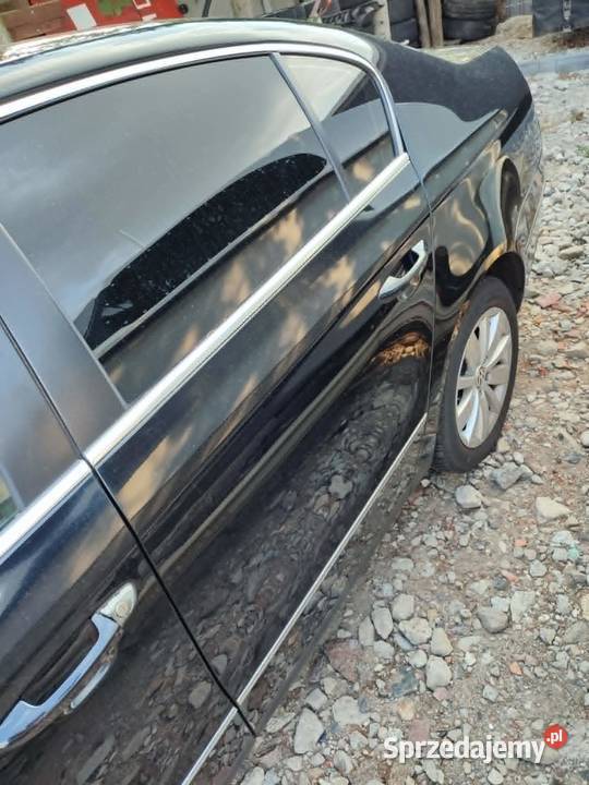 Komplet 4 drzwi passat b6 L041 sedan 2007 bez osobowe Kotomierz