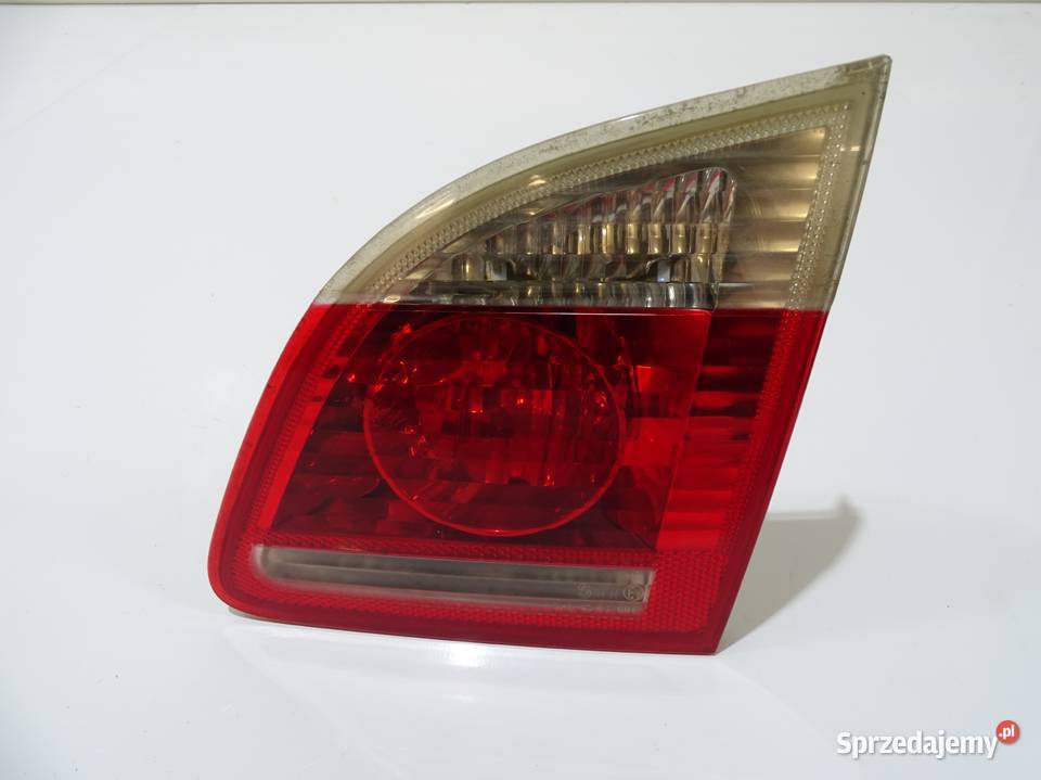 LAMPA PRAWA TYLNA BMW E61 OE 7165830 4555698 Części samochodowe