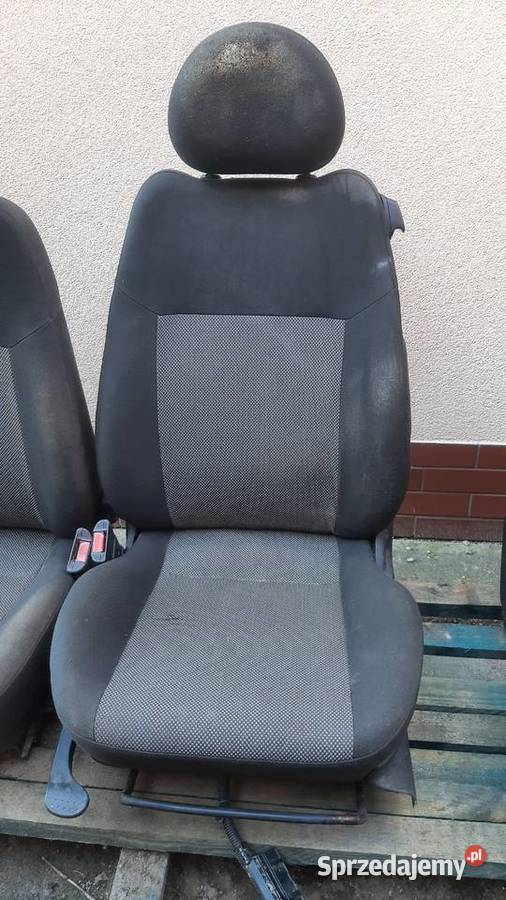 Fotel prawy lewy Opel Corsa C Combo 3drzwi Dębno