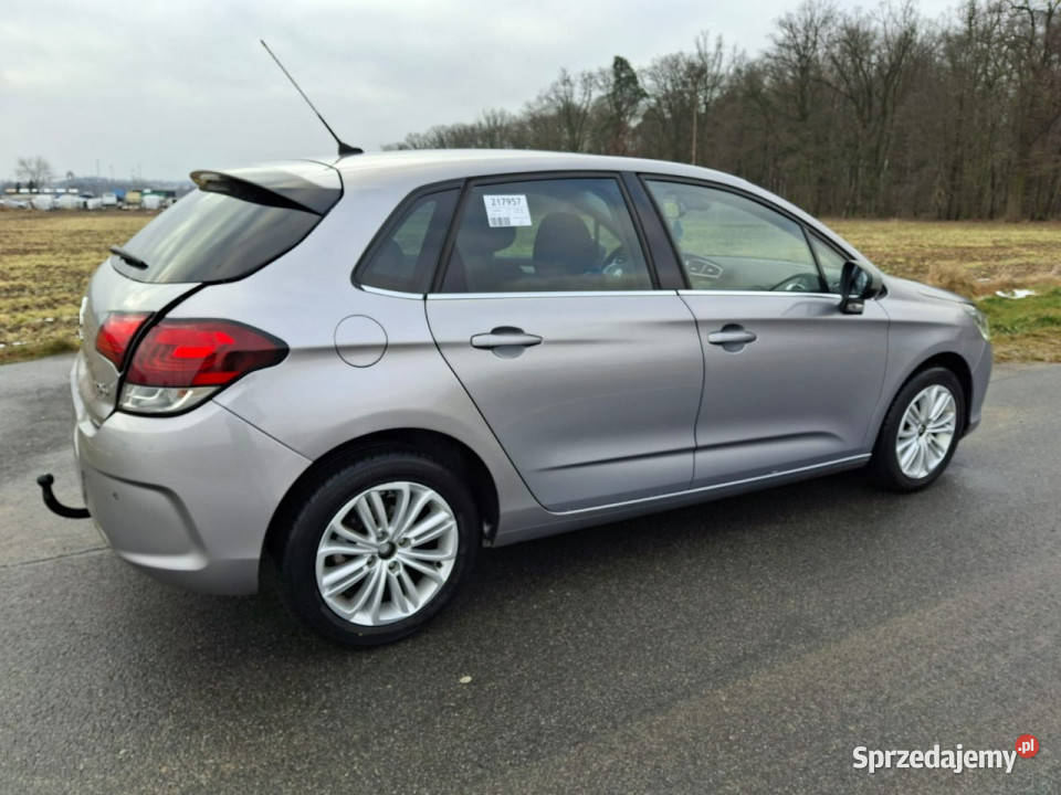 Citroen C4 16 Hdi 147000 II 2010 światła przeciwmgielne Pleszew