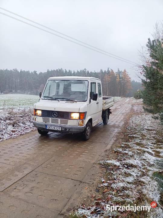 Mercedes 207D kaczka Kościerzyna