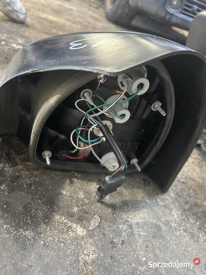 Lampy tylne lewa prawa ciemne Tuningowe Audi A3 Bodzentyn
