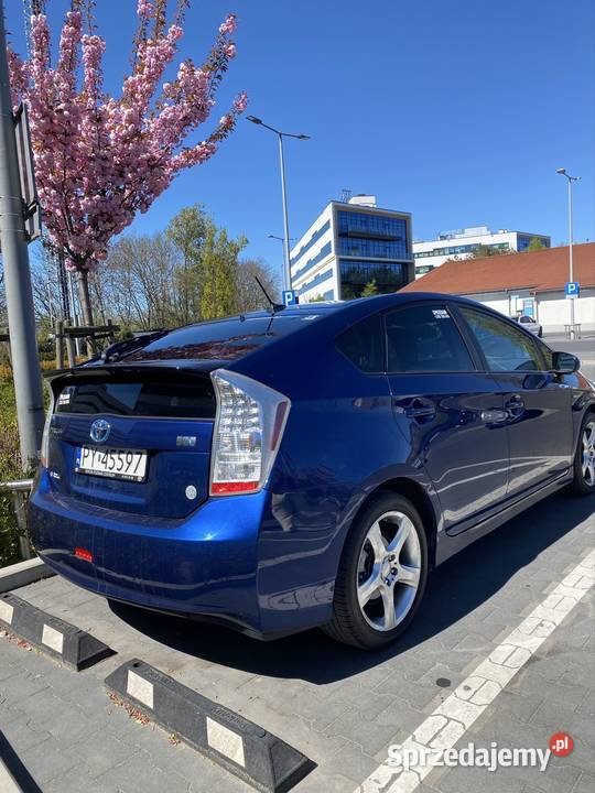 Sprzedam Toyora Prius 30 2010 sprawny opłatach i Rok produkcji 2010 Poznań sprzedam