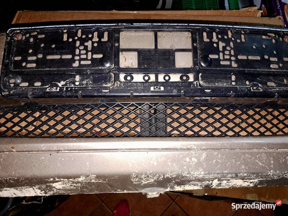 Zderzak przedni Mercedes C200 W203 zderzaki Sosnowiec