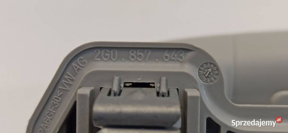 SKODA KAROQ SEAT ATECA UCHWYT UCHWYTY RĄCZKA Uchwyty fabryczne sprzedam