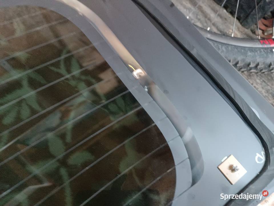 Szyba klapy tylniej doddg durango Myślenice
