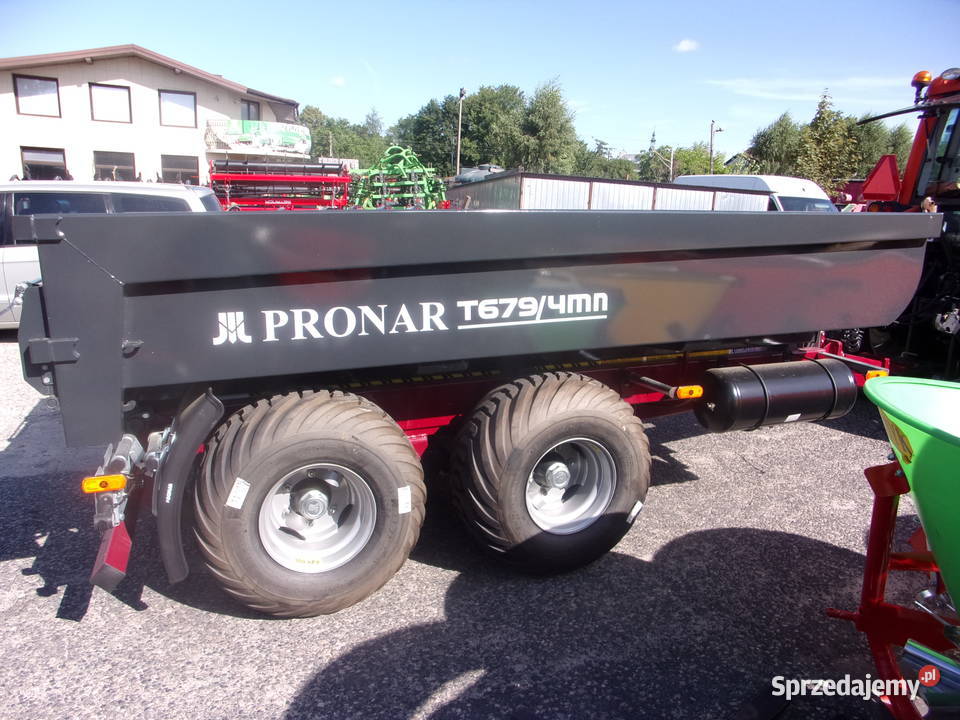 Przyczepa budowlana z najazdami resor T6794MN