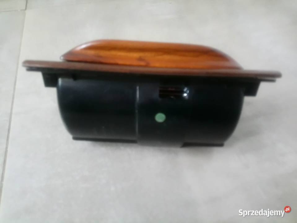 Popielniczka drewnokomplet Mercedes 124 w124 sprzedam