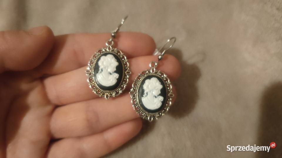 Kolczyki kamea kamee z kameami kobieta kobietami śląskie Tarnowskie Góry