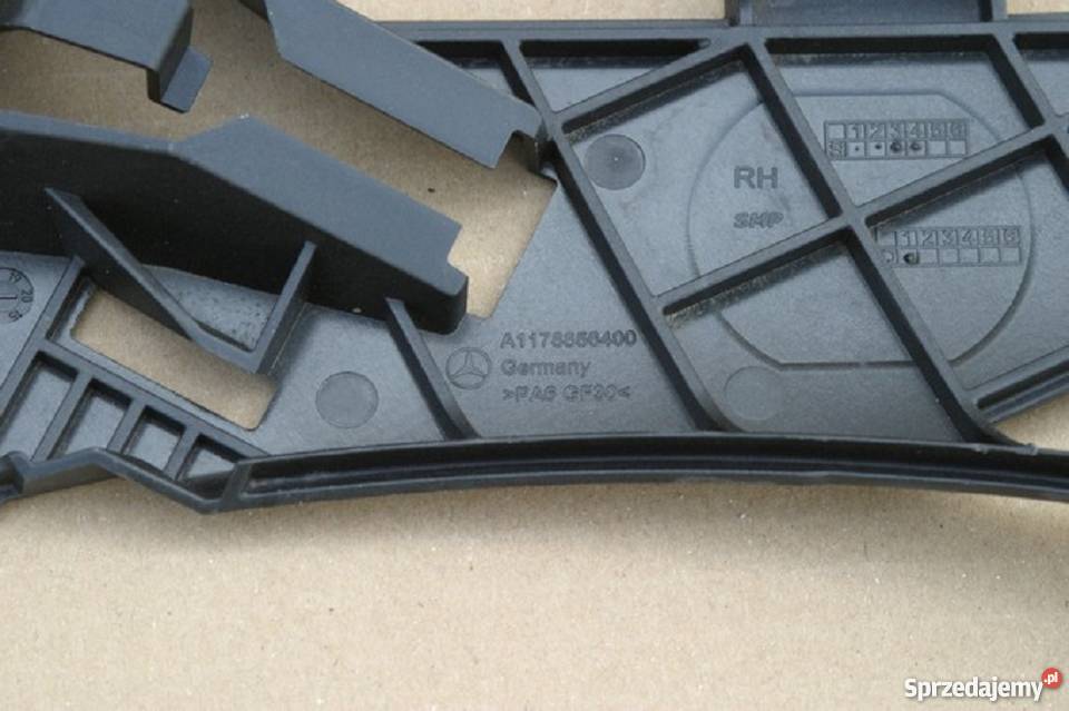 MERCEDES CLA ŚLIZG ZDERZAKA PRAWY PRZÓD Bieleń sprzedam