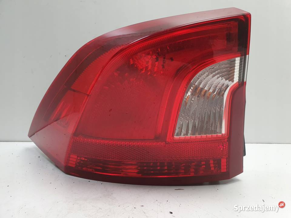 Volvo S60 II LIFT 1318r TYLNIA TYLNA LAMPA LEWA