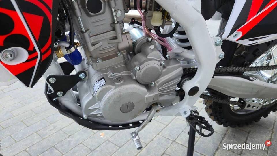 Dostawa Cross Barton NXT 300 Mocny Promocja Raty czterosuwowy Pozostałe Ciechanów