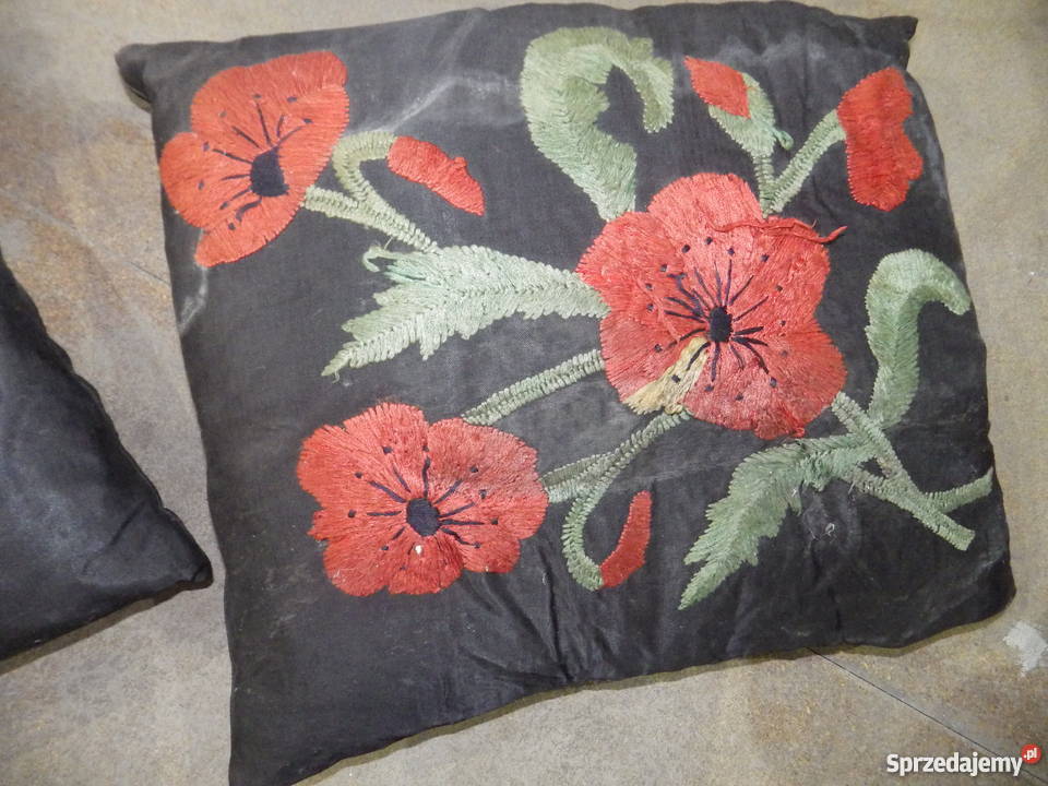 PODUSZKI HAFTOWANE LATA 30 2 PIĘKNE Września