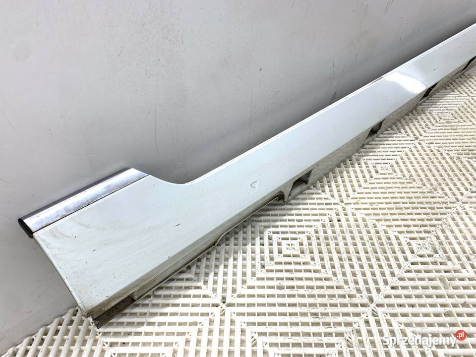 LISTWA PROGOWA PRAWY RLINE VW PASSAT B8 Kombi