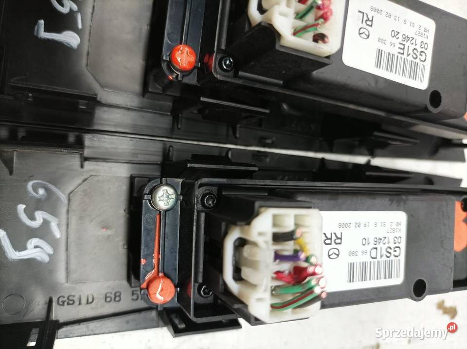 PRZEŁĄCZNIK SZYB TYŁ KPL GH GS1D66380 Mazda 6 II