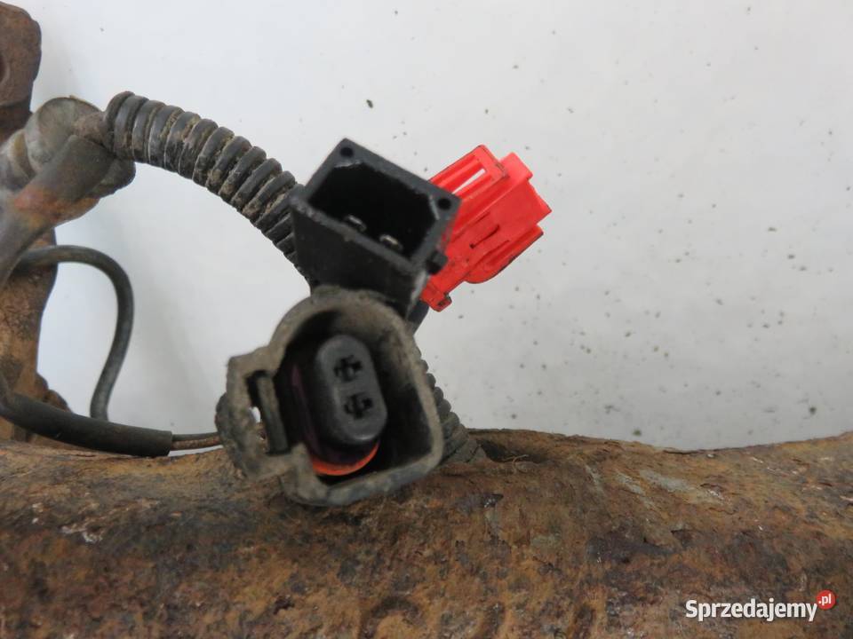 ZWROTNICA PIASTA PRZEDNIA PRAWA AUDI A6 C5 24 małopolskie