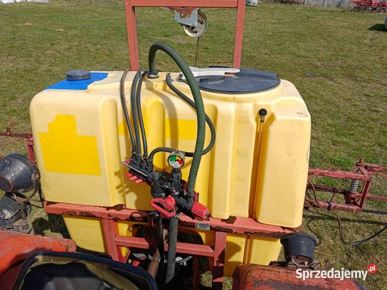 Opryskiwacz nieuszkodzony