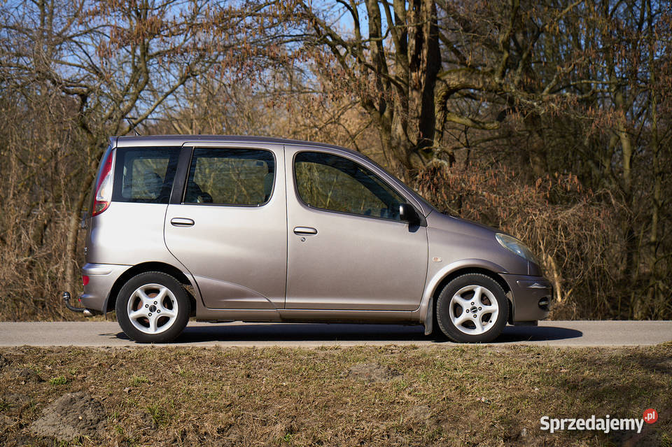 Toyota Yaris 14 D4D 2004 Klima Świeże opony stan 227334km Piaseczno