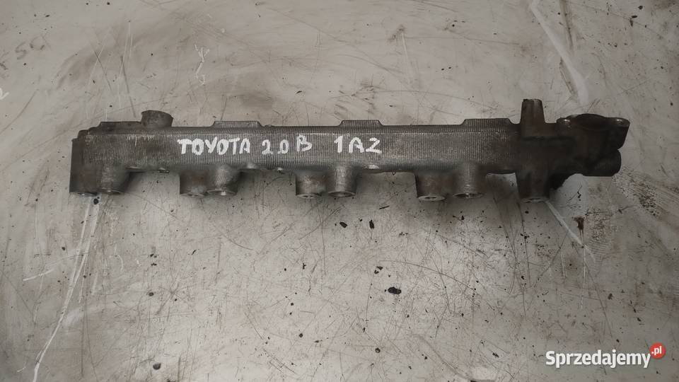 TOYOTA AVENSIS T25 20 VVTI 1AZ listwa wtryskowa