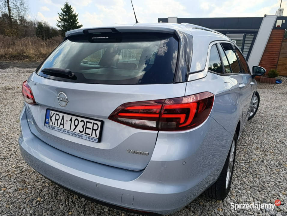 Opel Astra Astra Sports Tourer Bezwypadkowa mały Dulowa