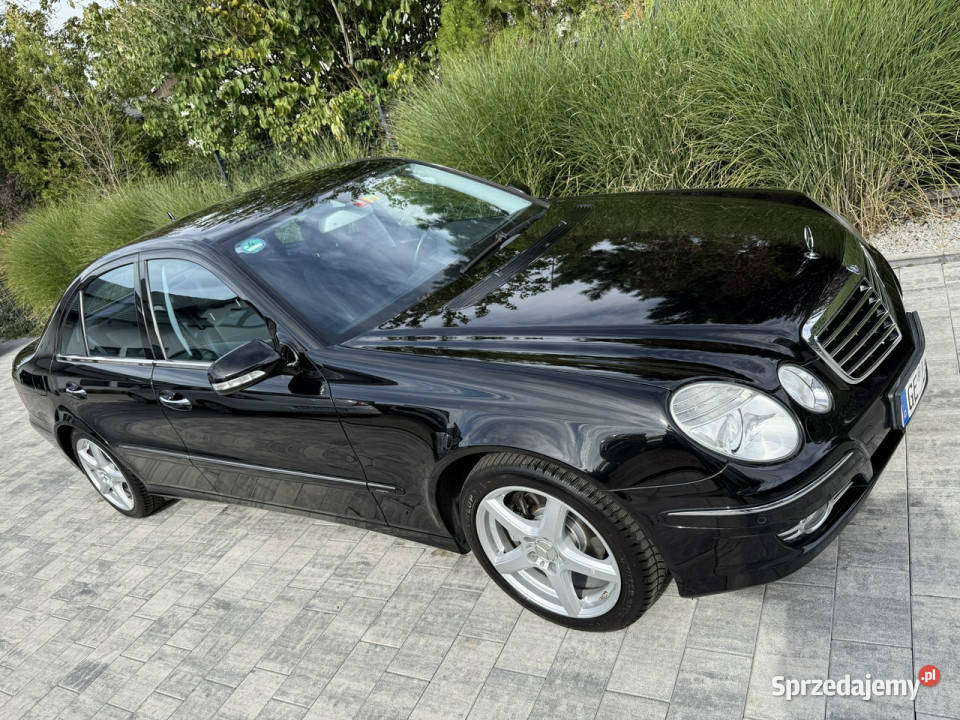Mercedes E 200 zadbana 100 oryginalny przebieg centralny zamek Poznań sprzedam