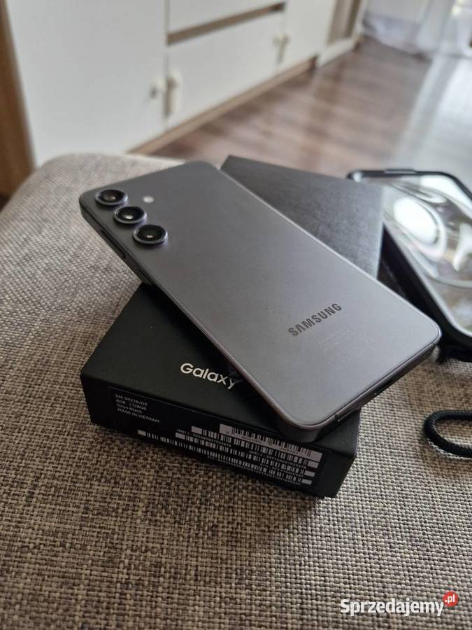 Samsung Galaxy S24 Śliwkowy kolor świetny stan