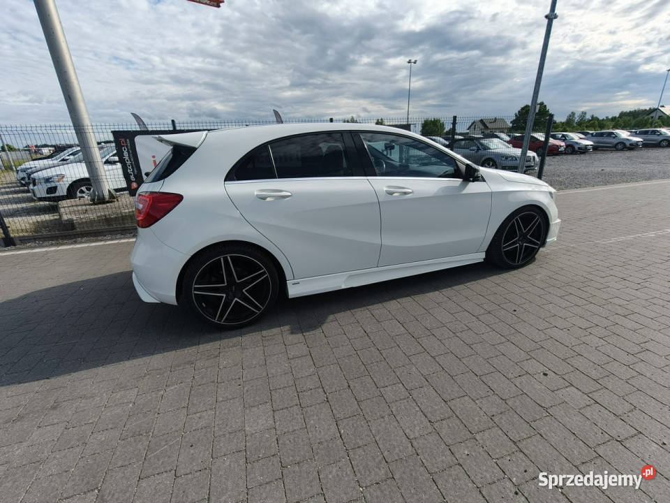 Mercedes A 200 W176 2012 Mercedes-Benz mazowieckie