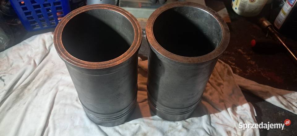 Nowe tuleje c325 ursus