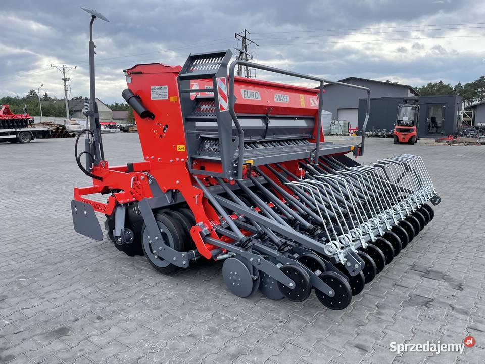 Siewnik nabudowany 3m EuroMasz zestaw Radomsko sprzedam