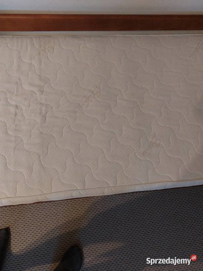 Łóżko drewniane Beltor Midi 200x90 z materacem