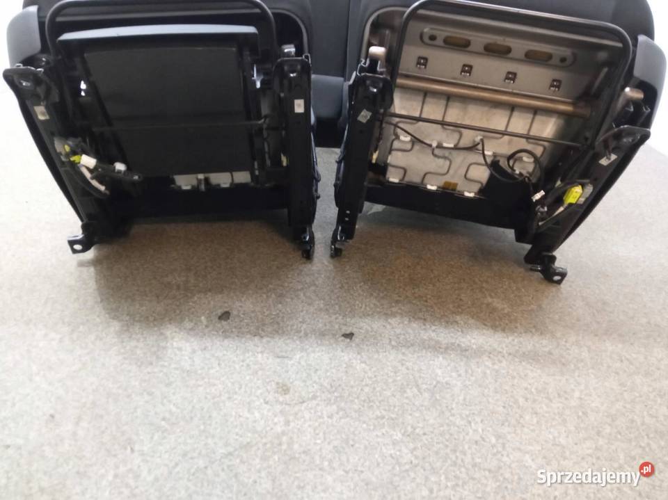 FOTELE KANAPA KOMPLET E15 Toyota Auris I Fotele i kanapy