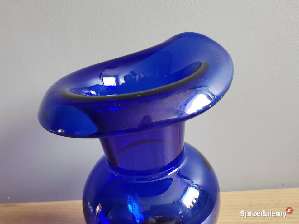 Stary niebieski wazon szkło kobaltowe design PRL śląskie sprzedam
