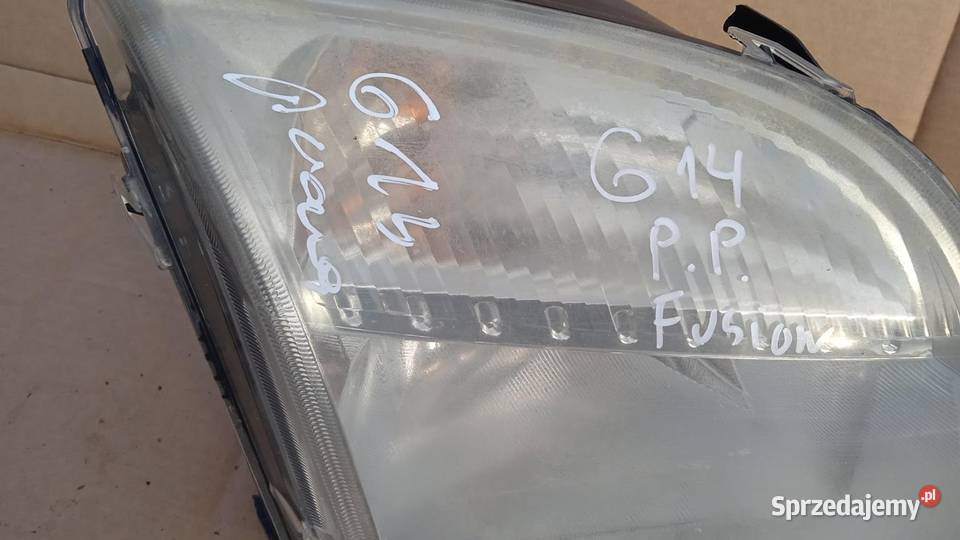 FORD FUSION MK1 LAMPA PRZÓD PRAWA osobowe