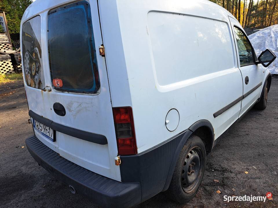 Sprzedam Opla Combo 16 benzyna 2003r
